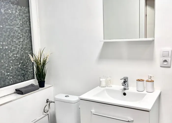 Apartel24pl Oldtown Ii Close To Metro شقة