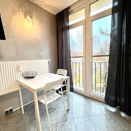 Apartel24pl Oldtown Ii Close To Metro Apartamento