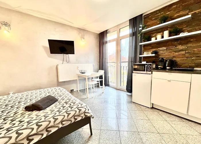 Apartel24pl Oldtown Ii Close To Metro Appartamento *